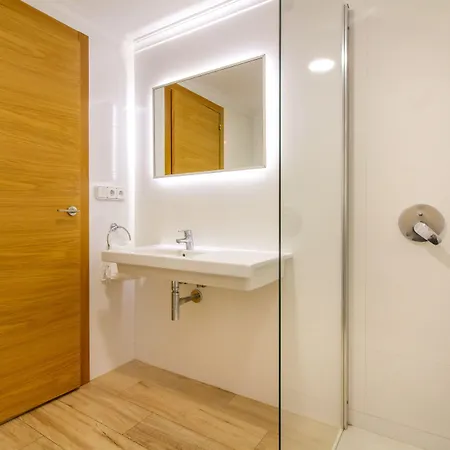 Διαμέρισμα Michel Angelo *